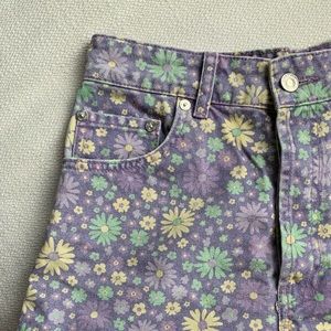 Zara size 6 women’s floral print shorts